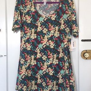 Lularoe perfect T large